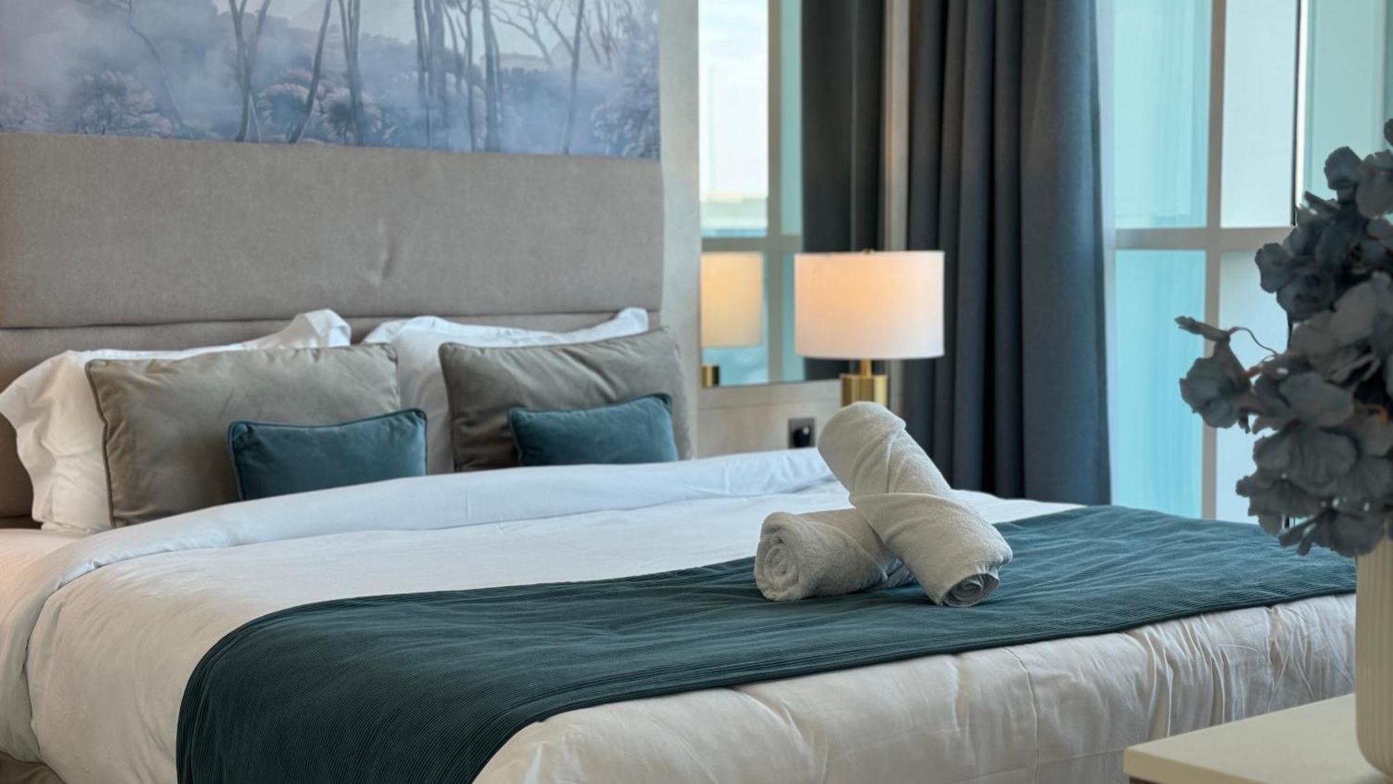Magnificent - Damac Distinction Downtown Apartment Dubai Exterior photo